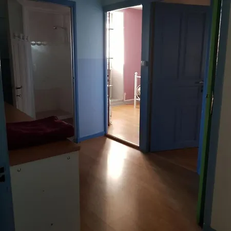 Daire De 3 Chambres Avec Wifi A