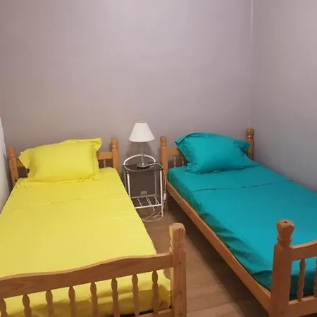 Daire De 3 Chambres Avec Wifi A *